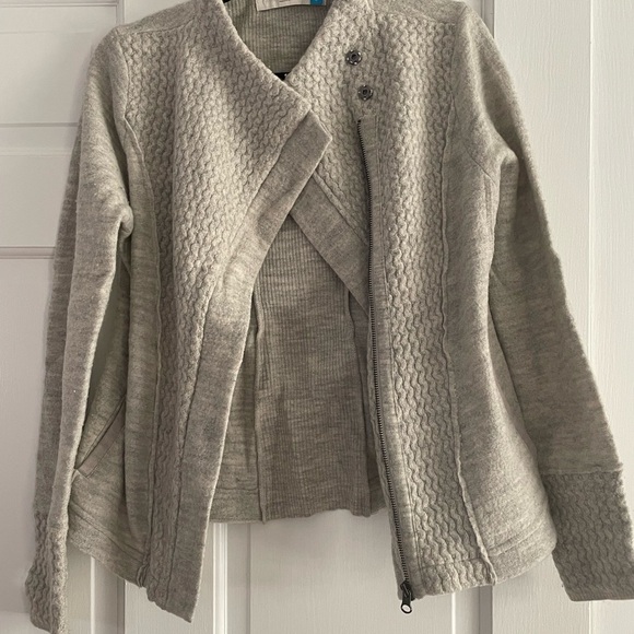 Anthropologie Sparrow gray zip cardigan/jacket size small - Picture 3 of 8